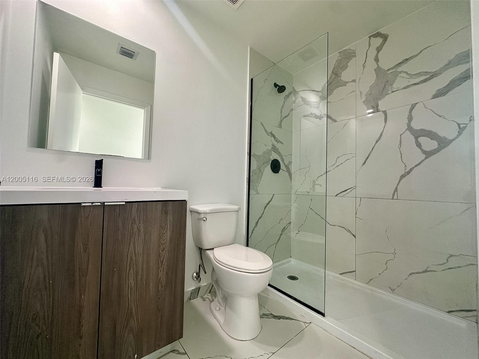 26126 4 / 3 1398 sq. ft. $ 2026-04-21 0 Photo