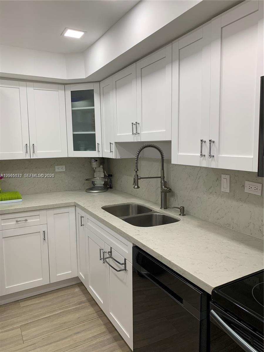 Photo of 20225 34th Ct  #1016, Aventura, Florida, 33180 - 