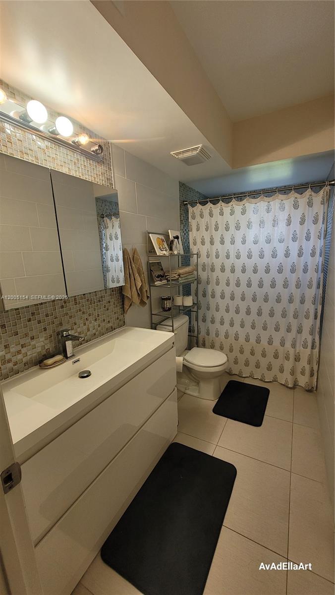 Photo of 17125 Bay Rd  #3505, Sunny Isles Beach, Florida, 33160 - 