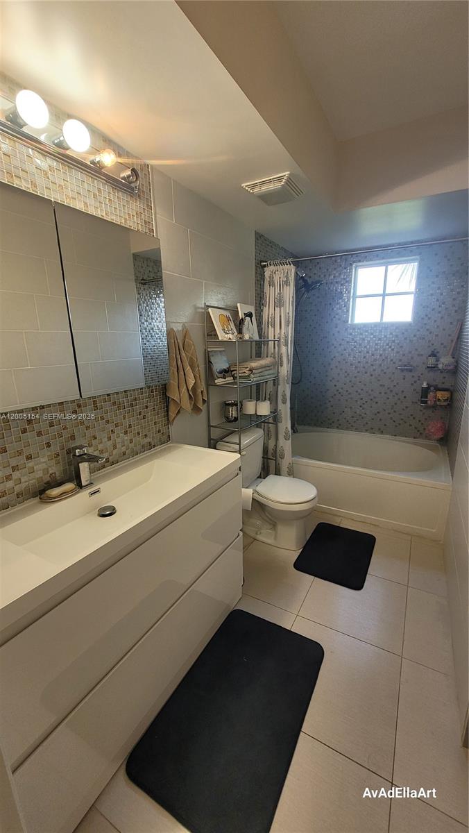 Photo of 17125 Bay Rd  #3505, Sunny Isles Beach, Florida, 33160 - 