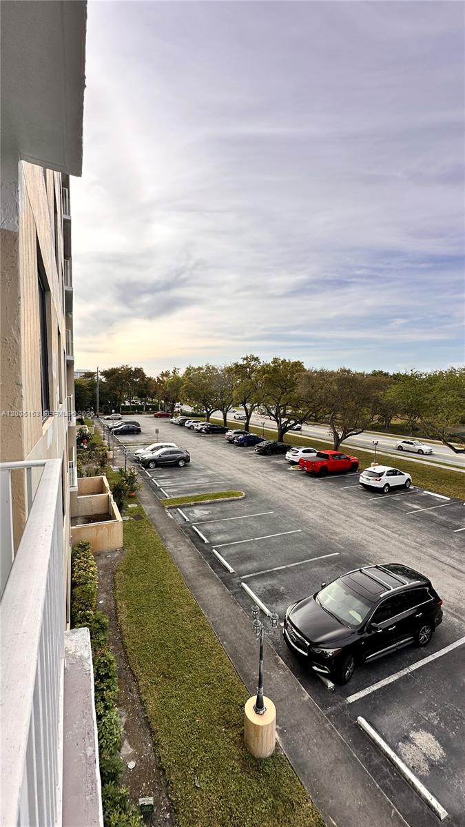 See details 315 2 / 2 1150 sq. ft. $ 2026-04-21 0 Photo