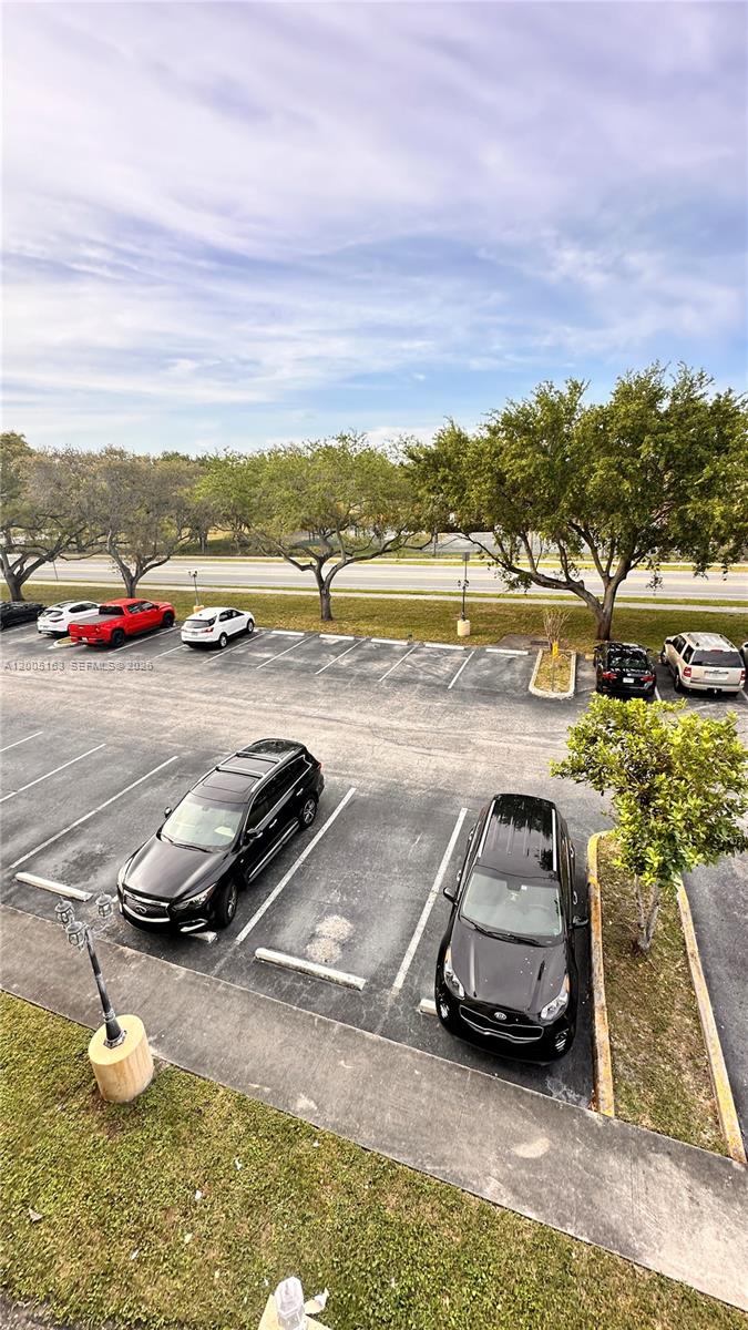 See details 315 2 / 2 1150 sq. ft. $ 2026-04-21 0 Photo