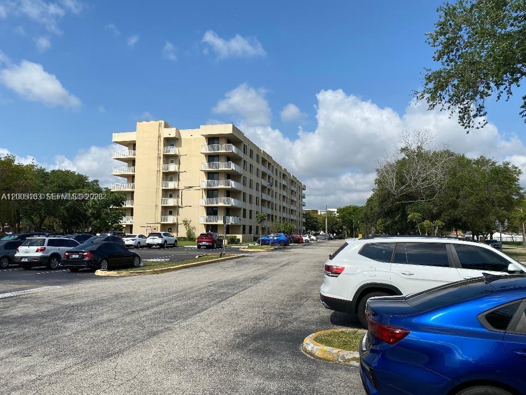 See details 315 2 / 2 1150 sq. ft. $ 2026-04-21 0 Photo