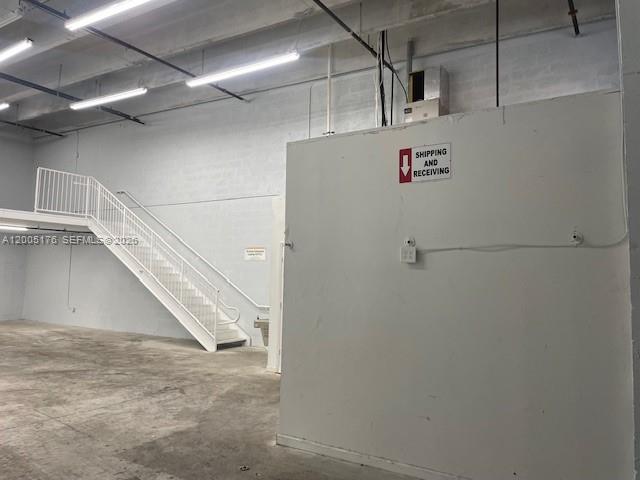 18  /   sq. ft. $ 2026-04-30 0 Photo
