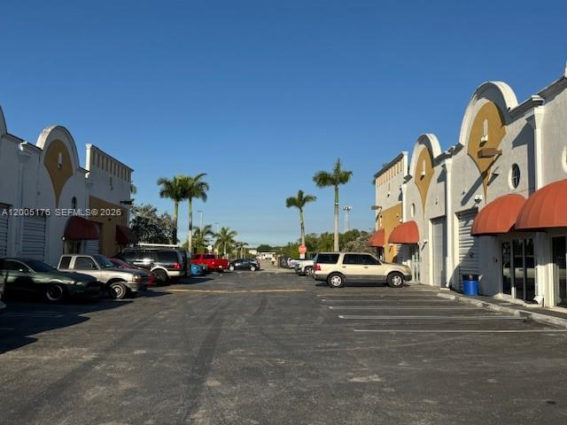 18  /   sq. ft. $ 2026-04-30 0 Photo