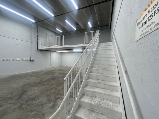 18  /   sq. ft. $ 2026-04-30 0 Photo