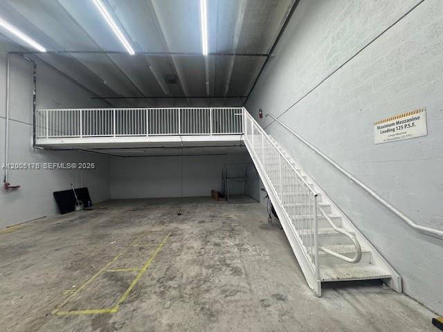18  /   sq. ft. $ 2026-04-30 0 Photo