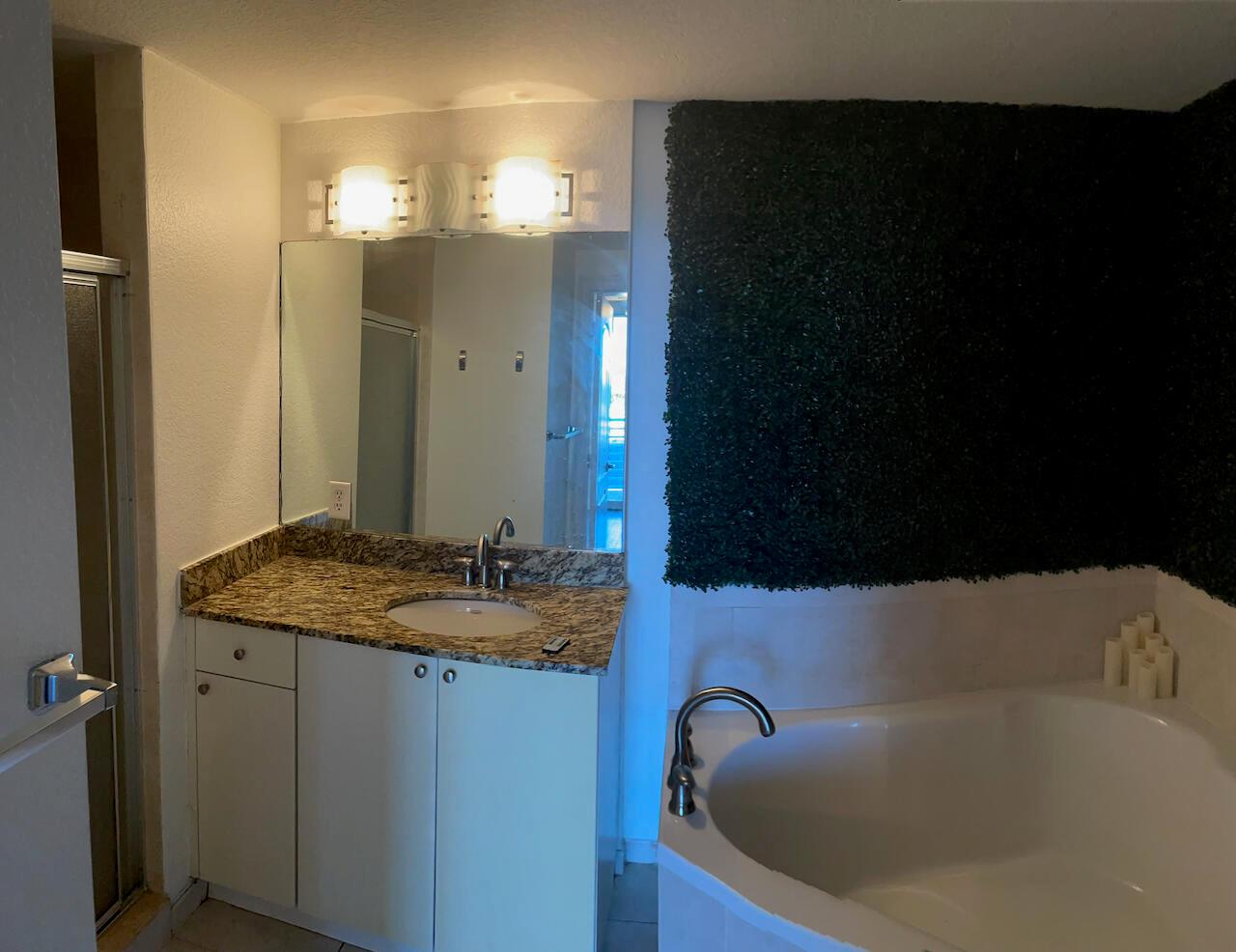 Photo of 1830 Radius #307, Hollywood, Florida, 33020 - IMG_3689
