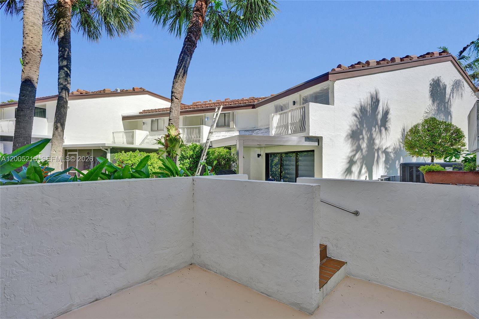 Photo of 20332 34th Ct #26, Aventura, Florida, 33180 - Entry into the step down of your new home!