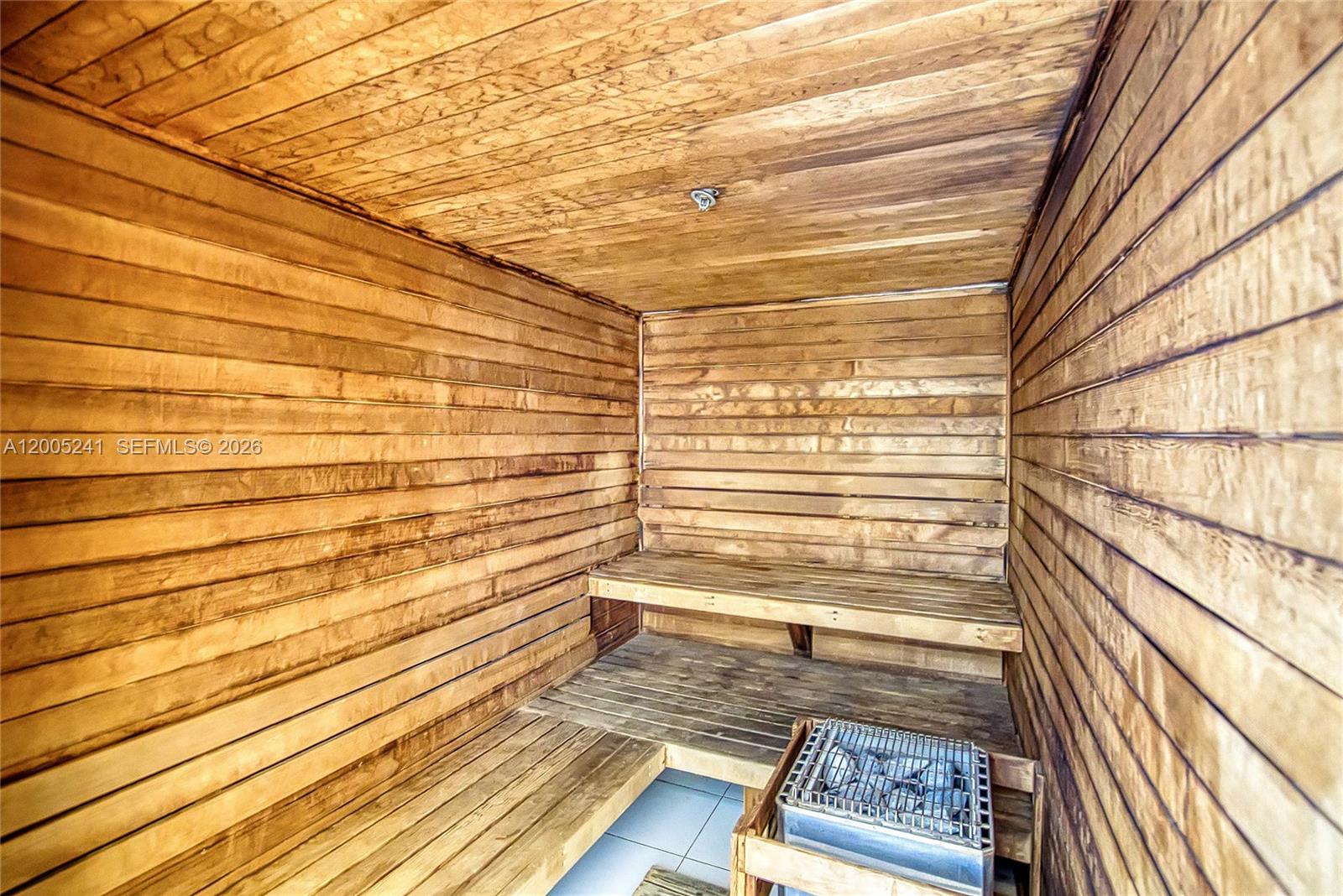 1701 2 / 3 1649 кв.футов $ 2026-04-21 0 Фото