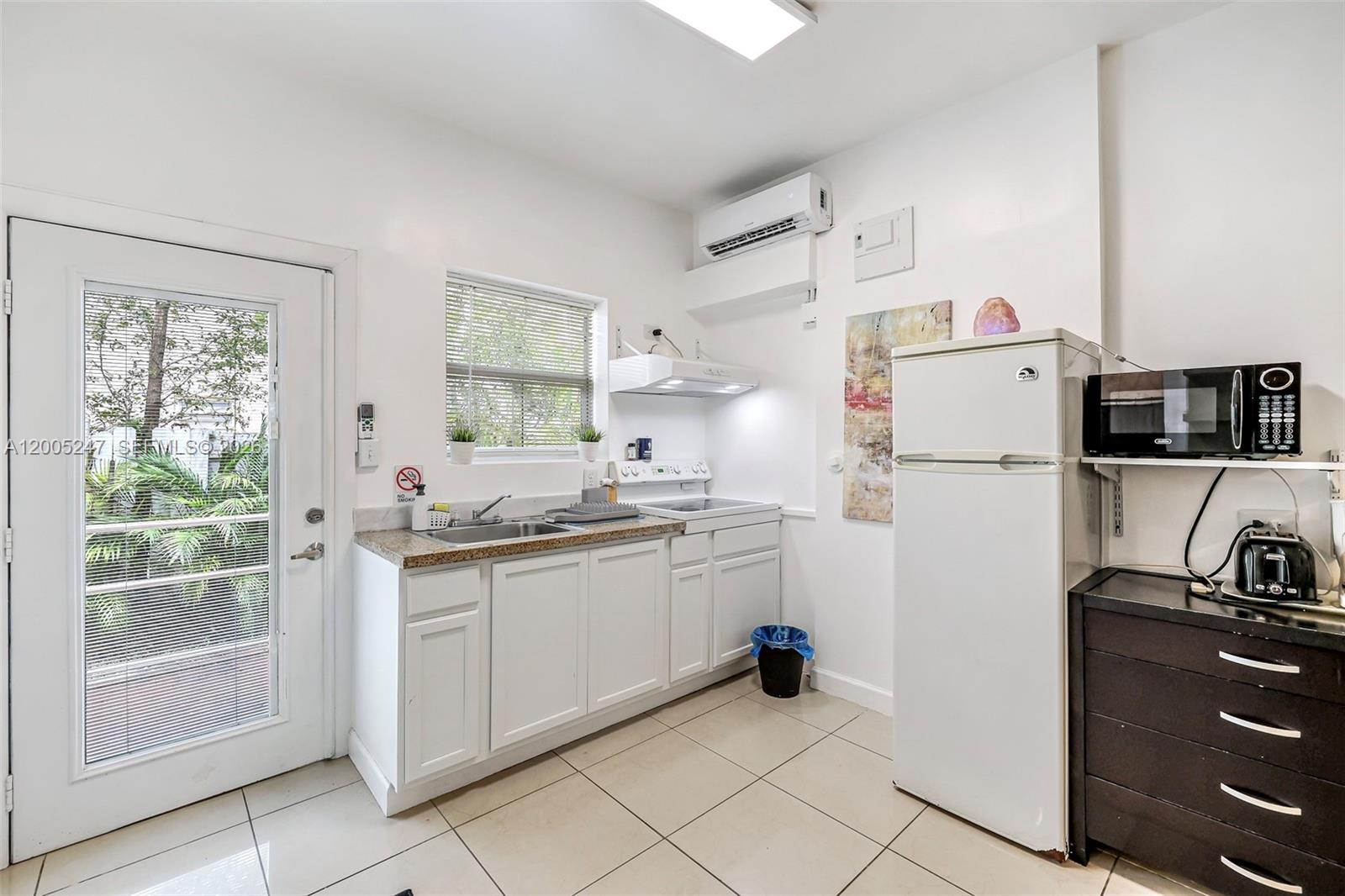   /  4193 sq. ft. $ 2026-04-21 0 Photo