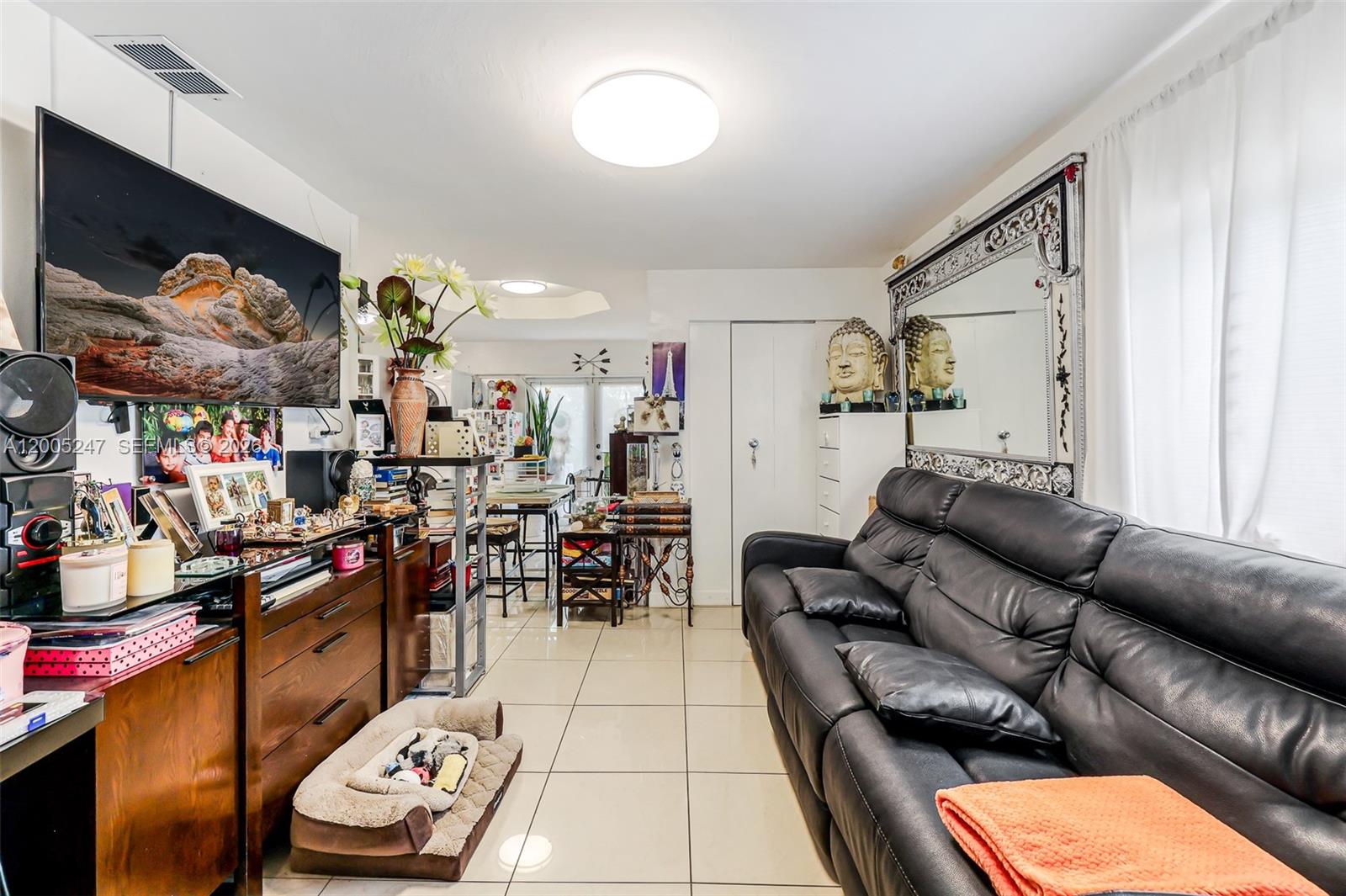   /  4193 sq. ft. $ 2026-04-21 0 Photo