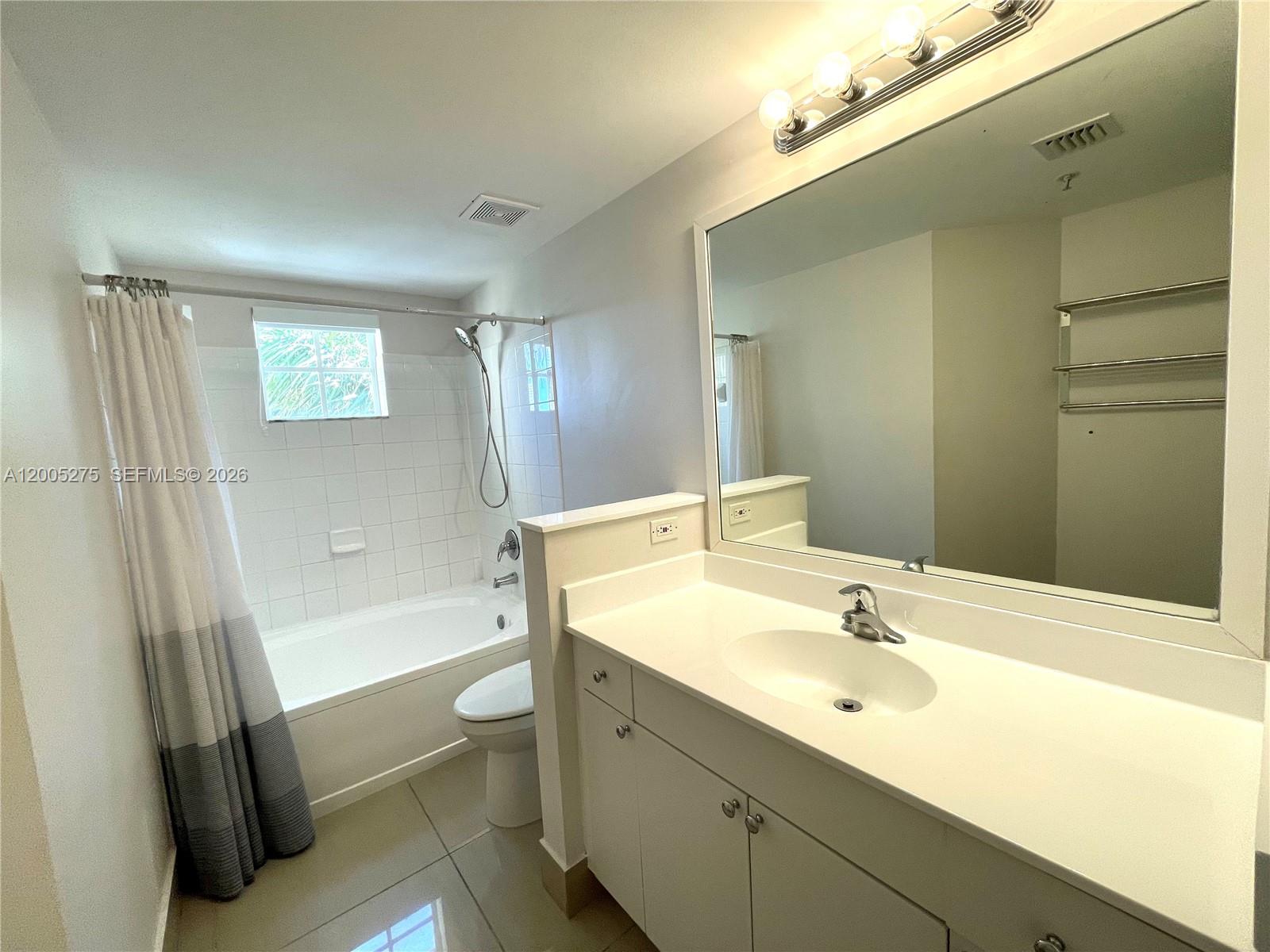 Photo of 17100 Bay Rd  #1517, Sunny Isles Beach, Florida, 33160 - 