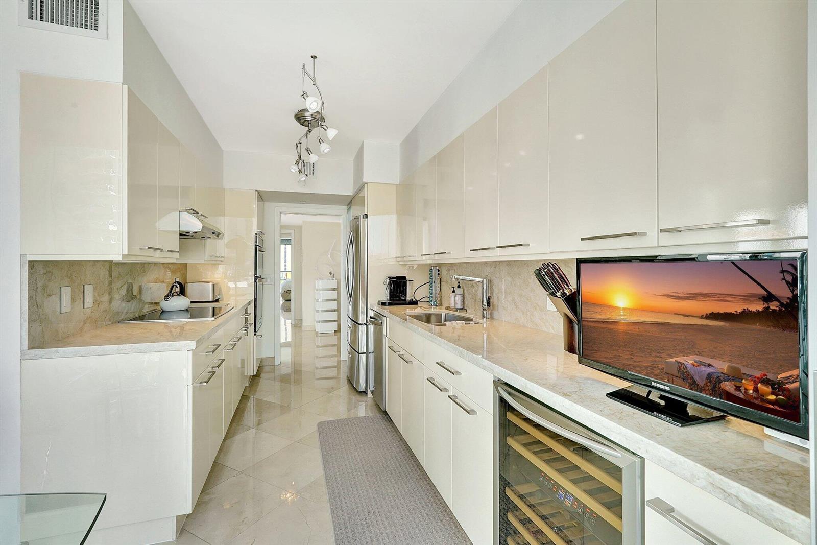 Photo of 16400 Collins  #641, Sunny Isles Beach, Florida, 33160 - 39-web-or-mls-DSC08577