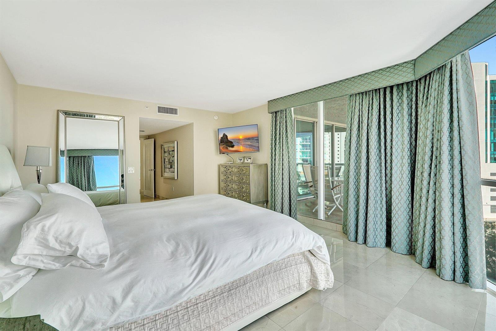 Photo of 16400 Collins  #641, Sunny Isles Beach, Florida, 33160 - 61-web-or-mls-DSC08687