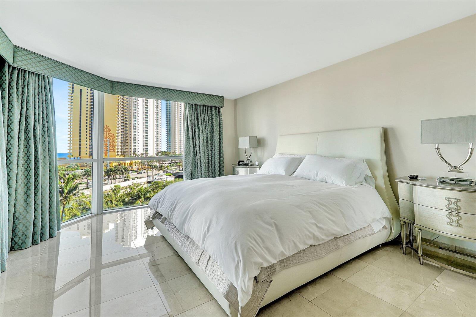 Photo of 16400 Collins  #641, Sunny Isles Beach, Florida, 33160 - 59-web-or-mls-DSC08677