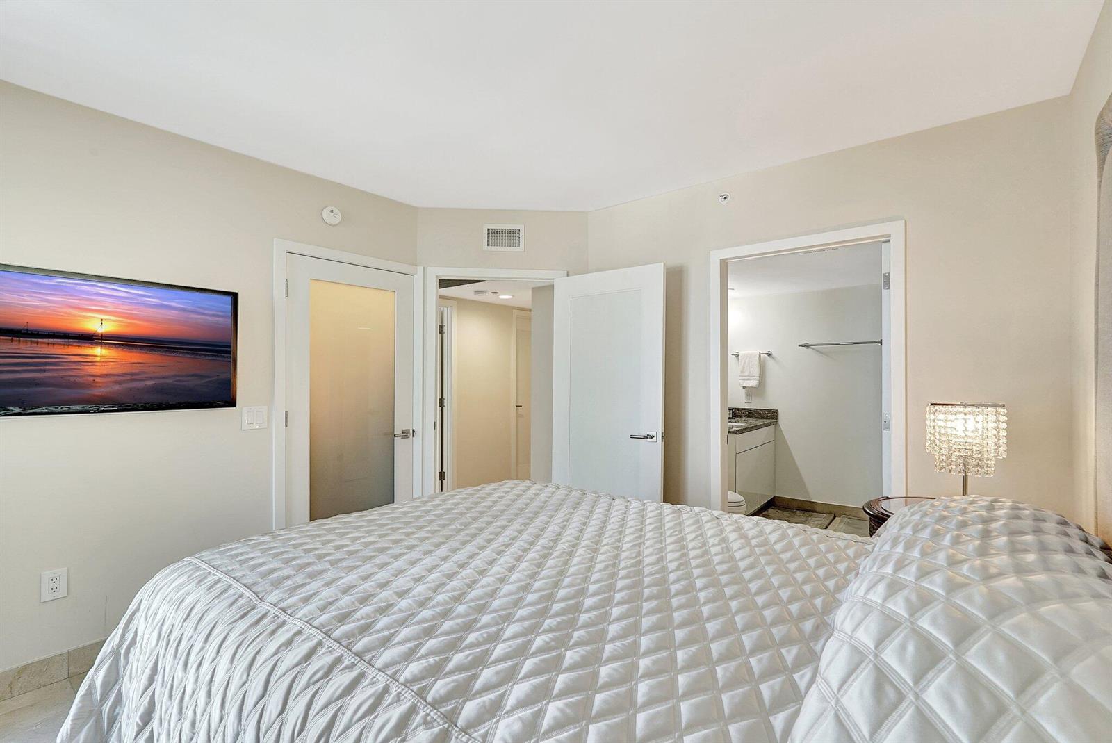 Photo of 16400 Collins  #641, Sunny Isles Beach, Florida, 33160 - 14-web-or-mls-DSC08452