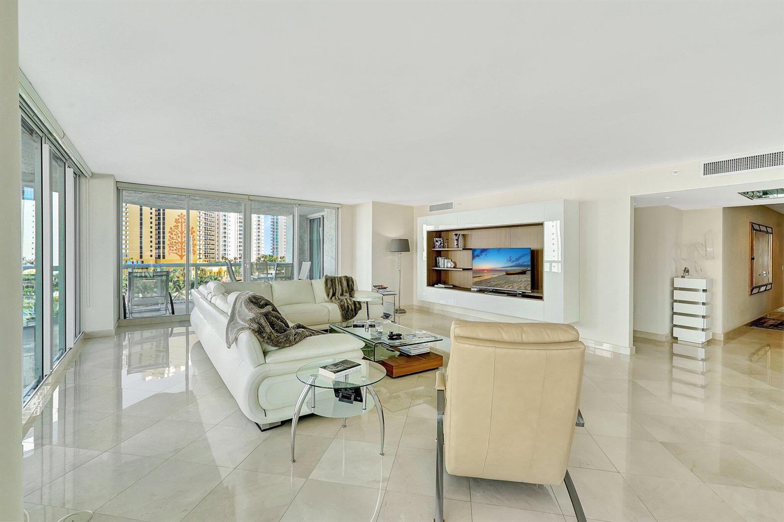 Photo of 16400 Collins  #641, Sunny Isles Beach, Florida, 33160 - 34-web-or-mls-DSC08552