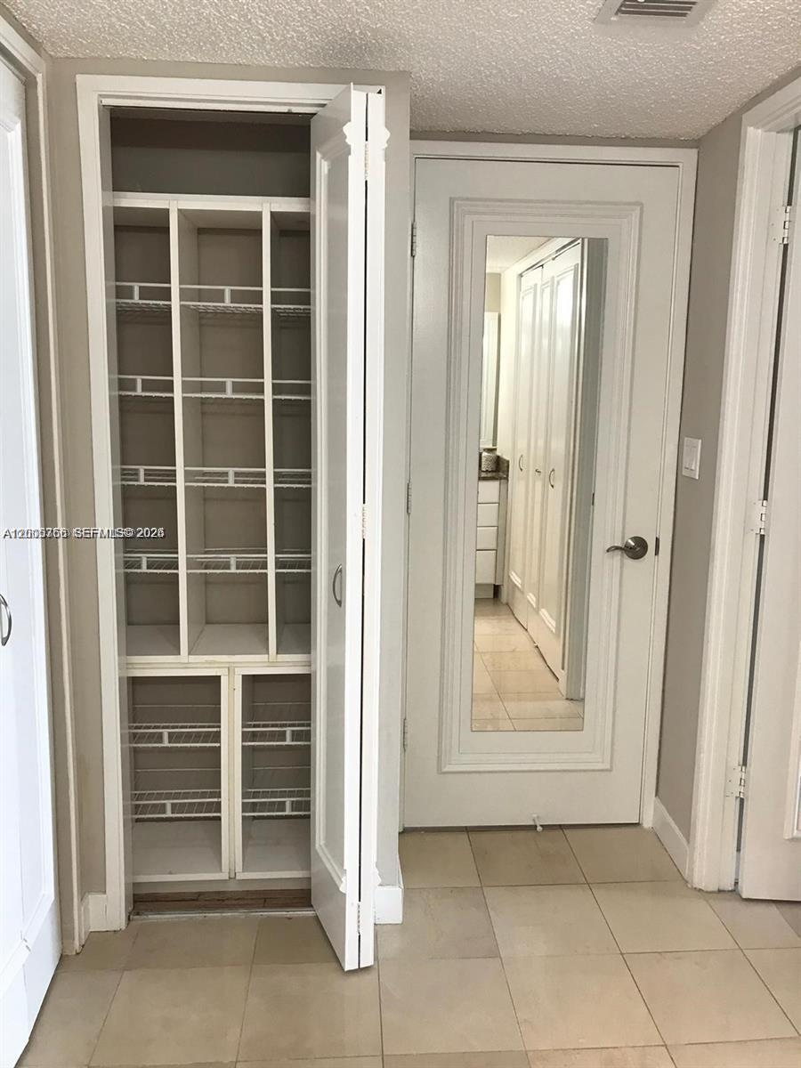 Photo of 3731 Country Club Dr  #1129, Aventura, Florida, 33180 - 