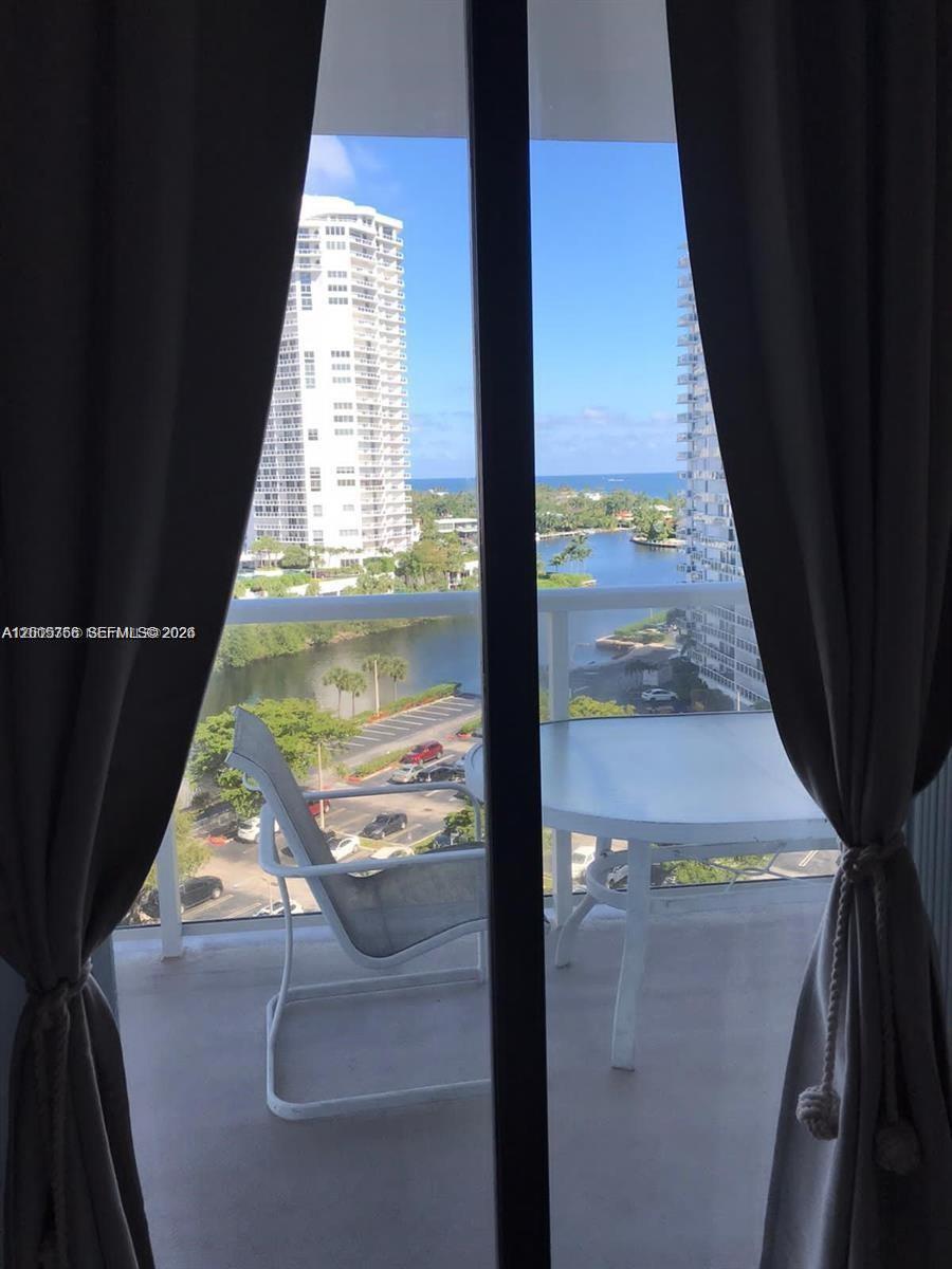 Photo of 3731 Country Club Dr  #1129, Aventura, Florida, 33180 - 