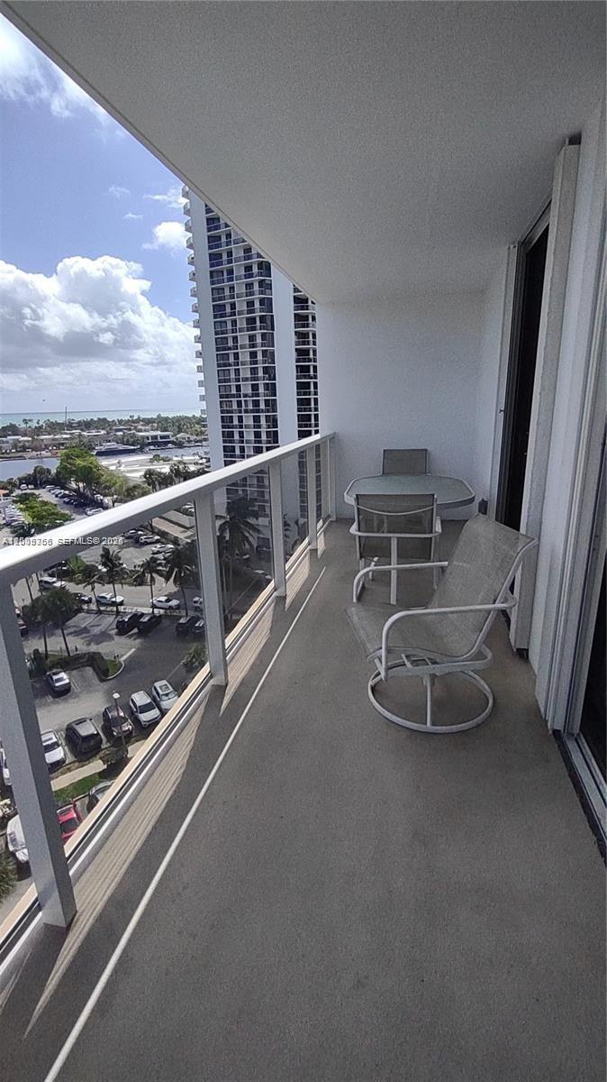 Photo of 3731 Country Club Dr  #1129, Aventura, Florida, 33180 - 