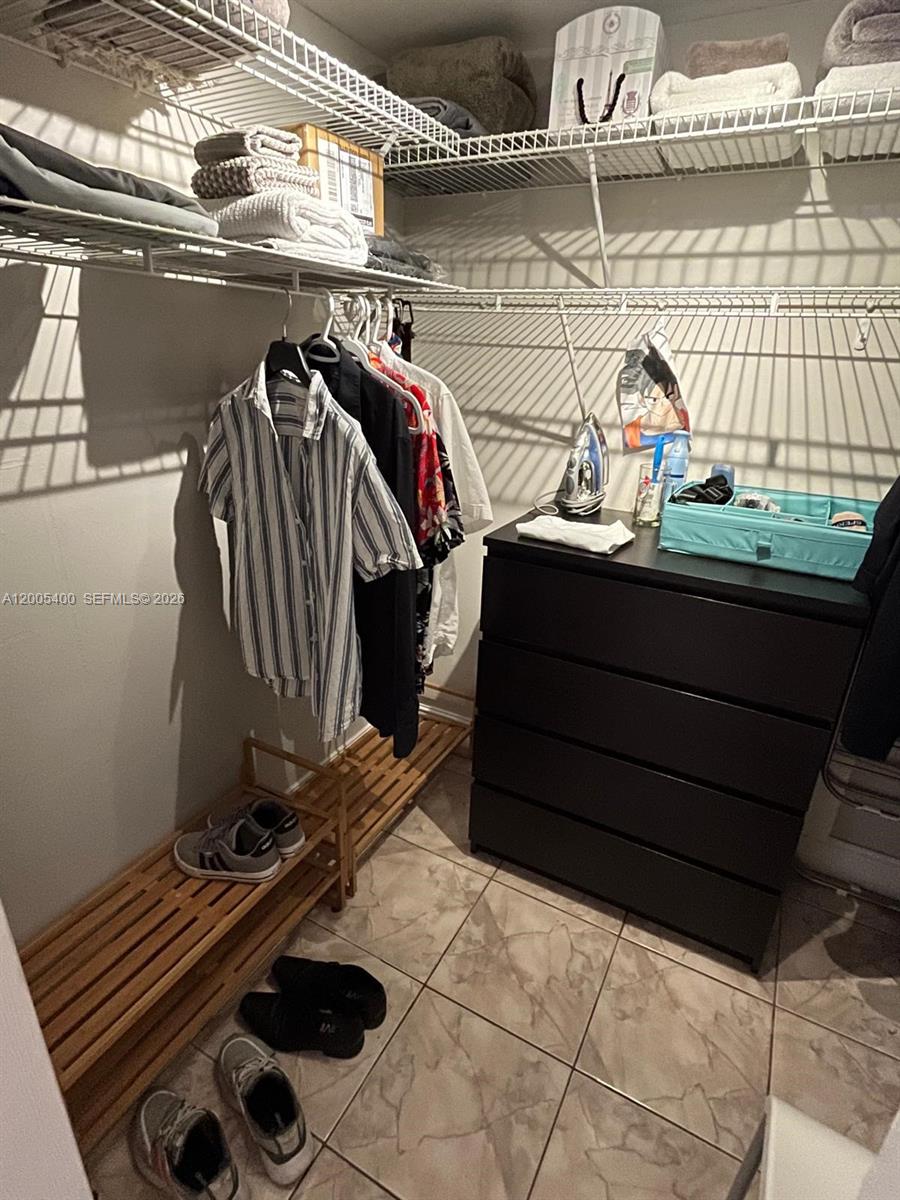 Photo of 3475 Country Club Dr  #312, Aventura, Florida, 33180 - 