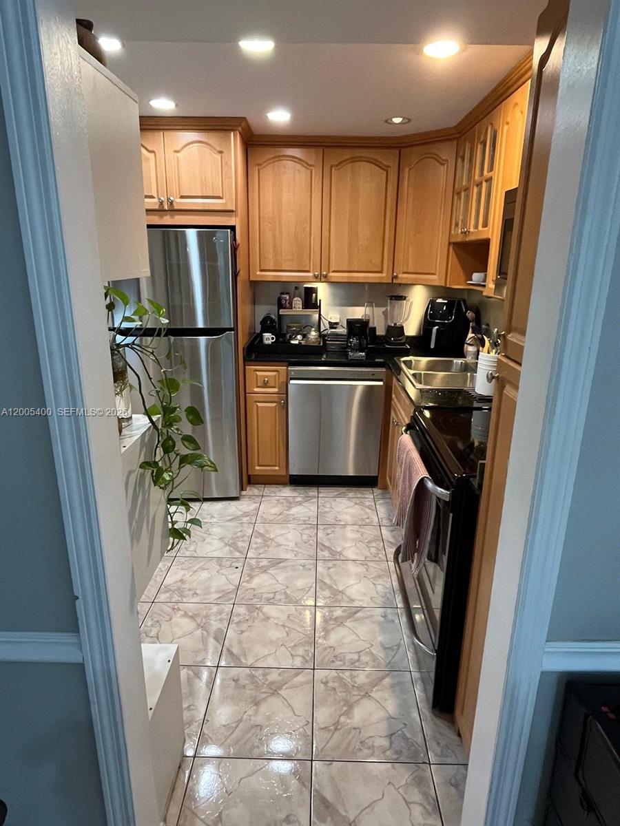 Photo of 3475 Country Club Dr  #312, Aventura, Florida, 33180 - 