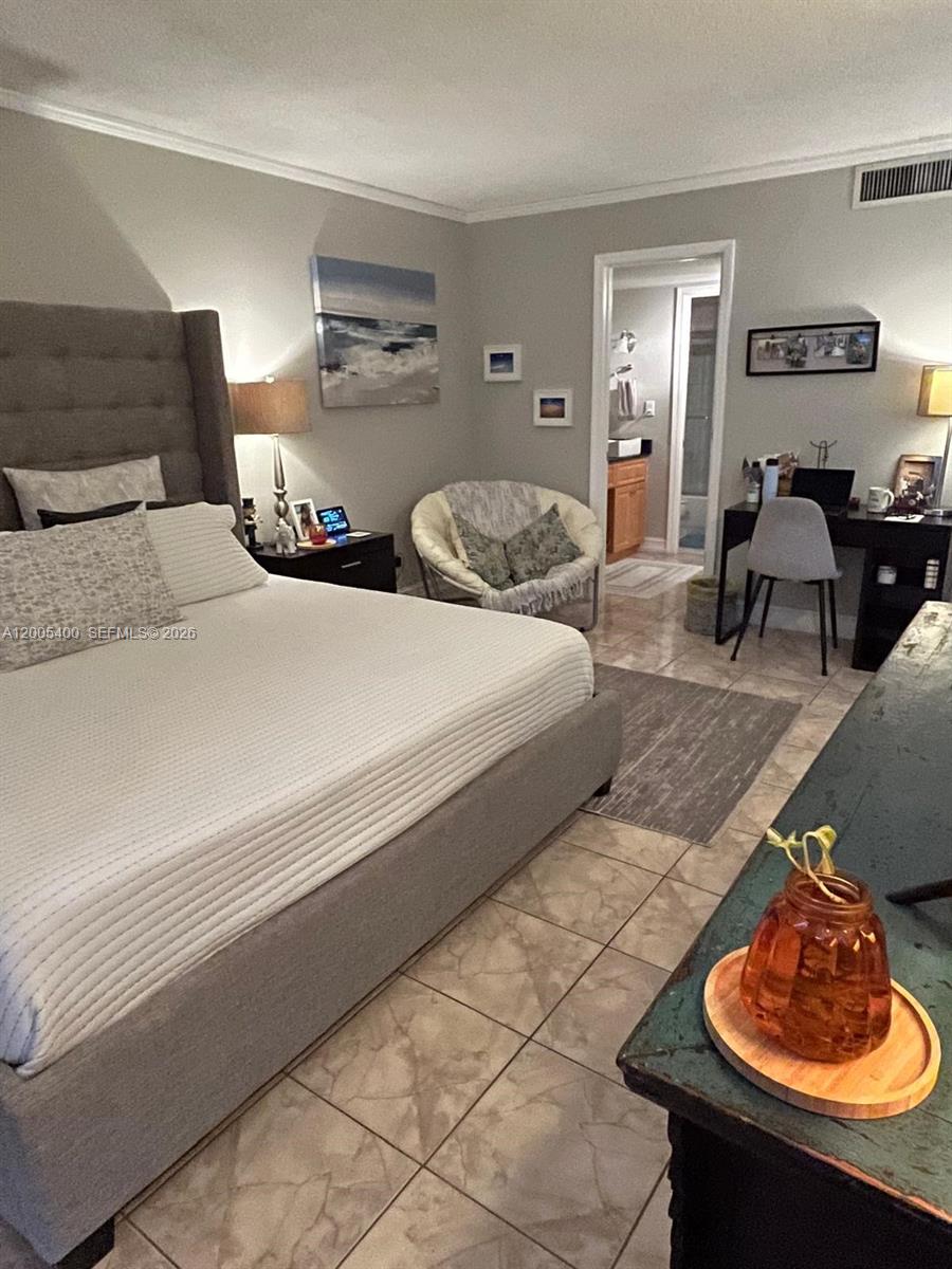 Photo of 3475 Country Club Dr  #312, Aventura, Florida, 33180 - 