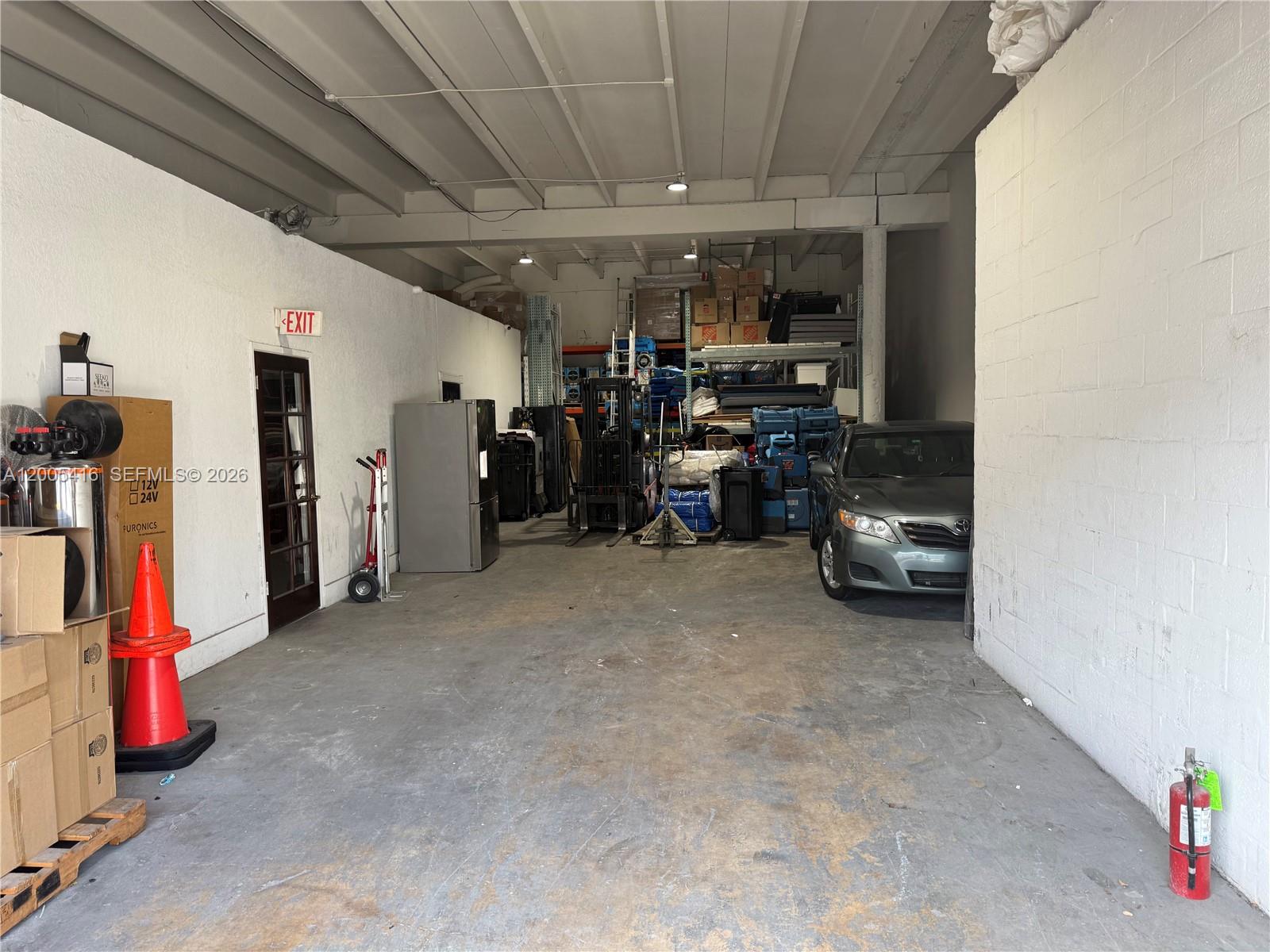 5520  /   sq. ft. $ 2026-04-21 0 Photo