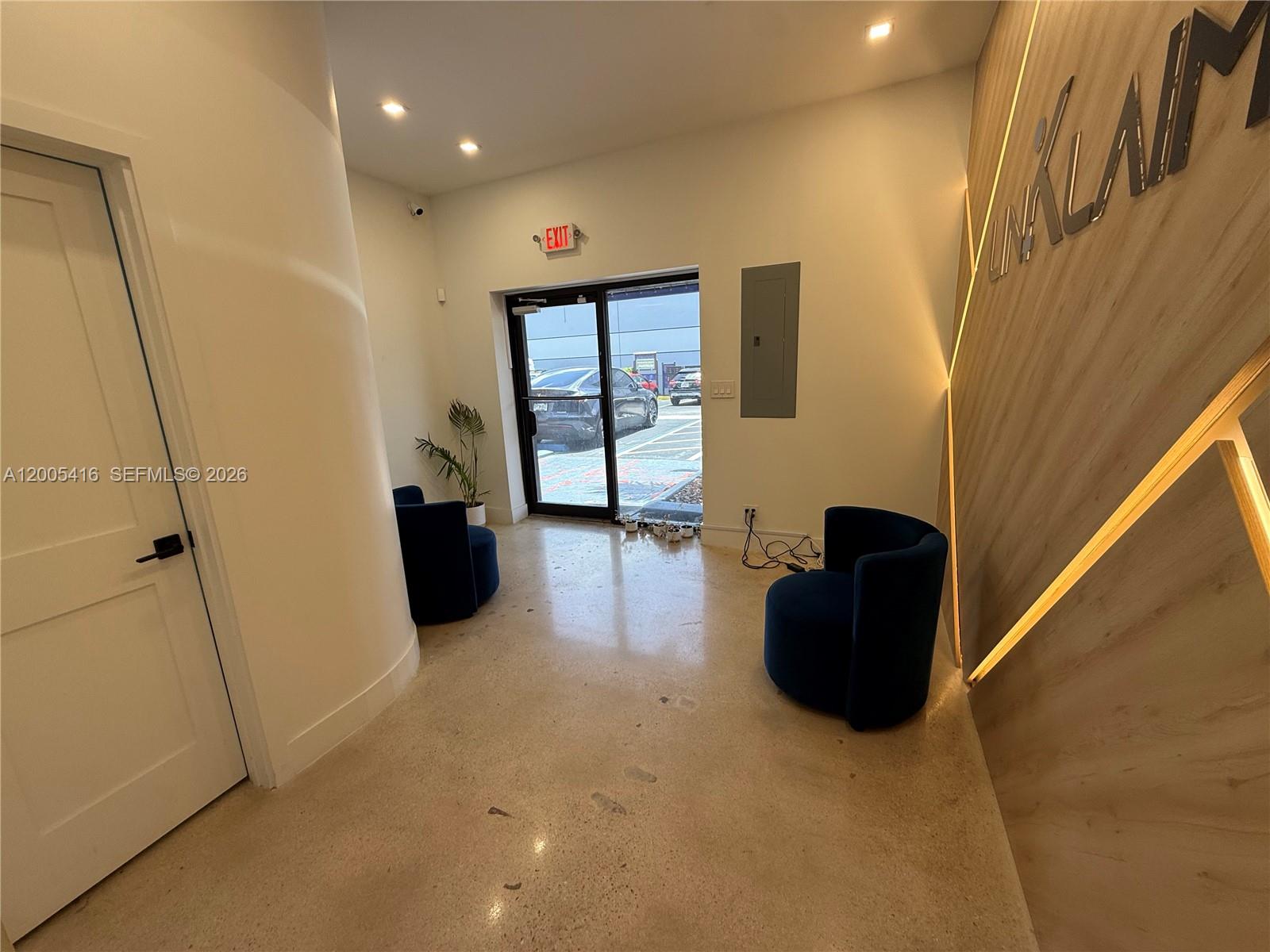 5520  /   sq. ft. $ 2026-04-21 0 Photo