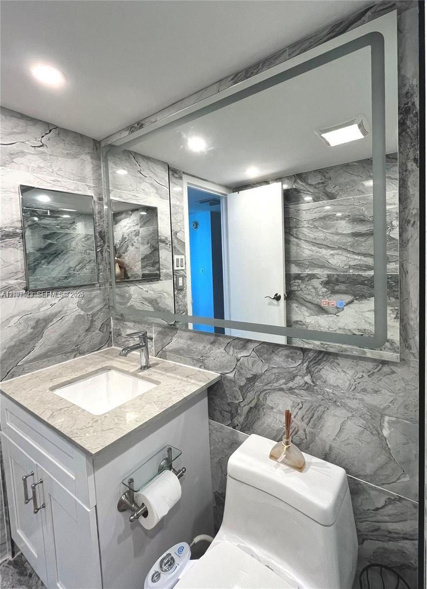 See details 1827 2 / 2 1603 sq. ft. $ 2026-04-21 0 Photo