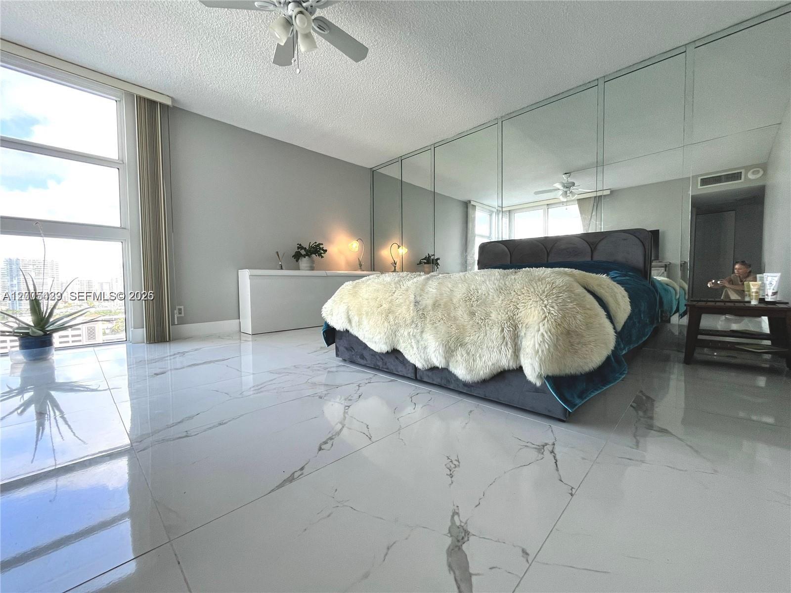 See details 1827 2 / 2 1603 sq. ft. $ 2026-04-21 0 Photo