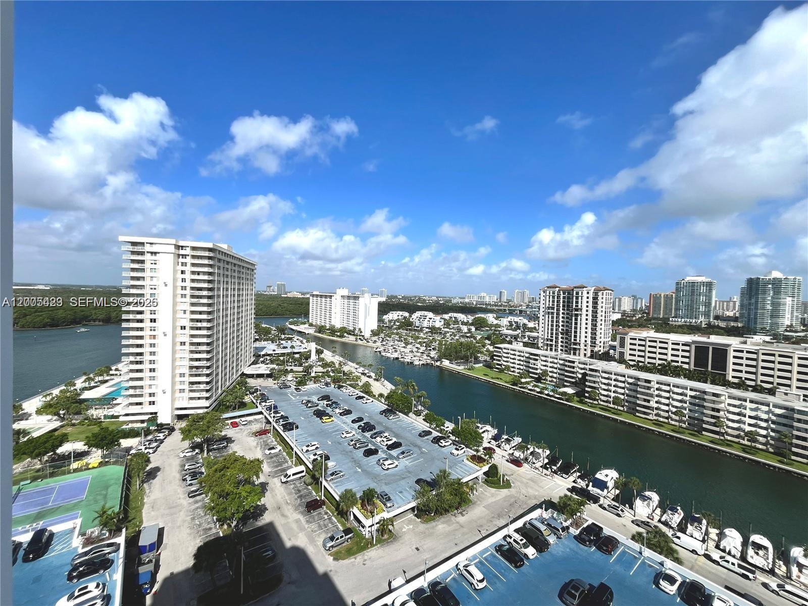 See details 1827 2 / 2 1603 sq. ft. $ 2026-04-21 0 Photo