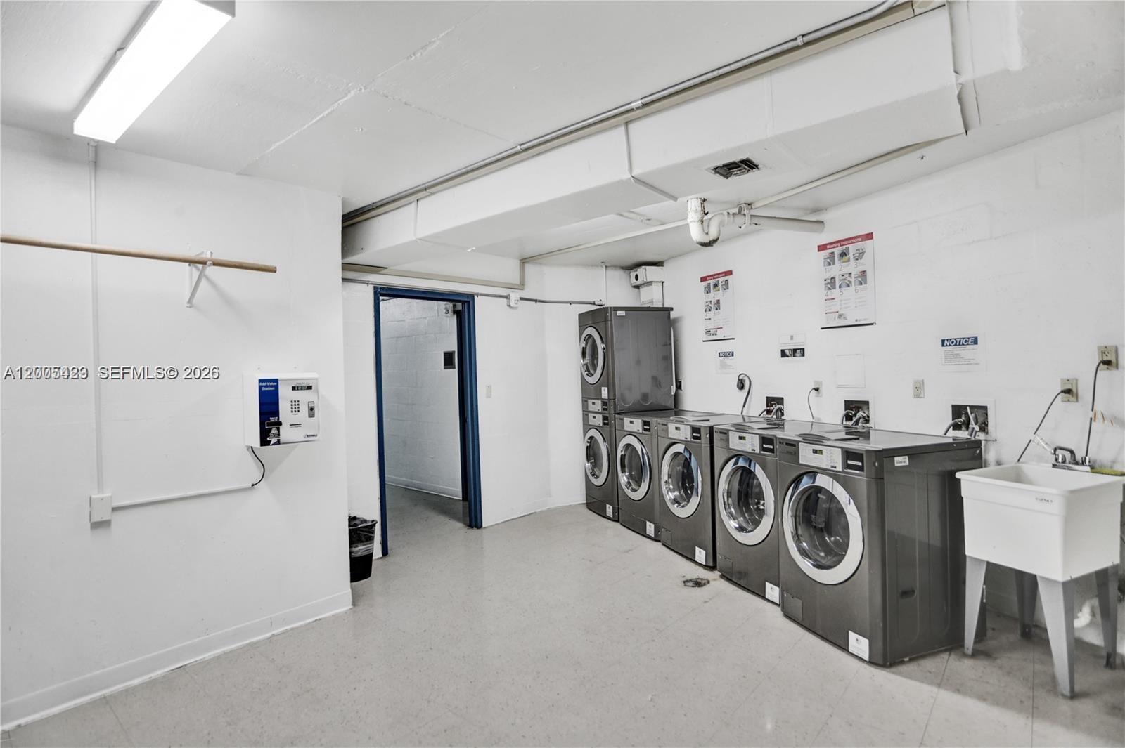 See details 1827 2 / 2 1603 sq. ft. $ 2026-04-21 0 Photo