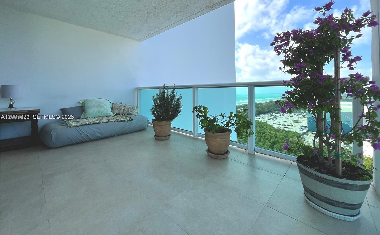 See details 1827 2 / 2 1603 sq. ft. $ 2026-04-21 0 Photo