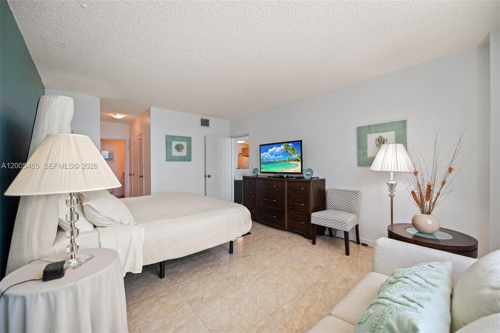 Photo of 3725 Ocean Dr  #1212, Hollywood, Florida, 33019 - 