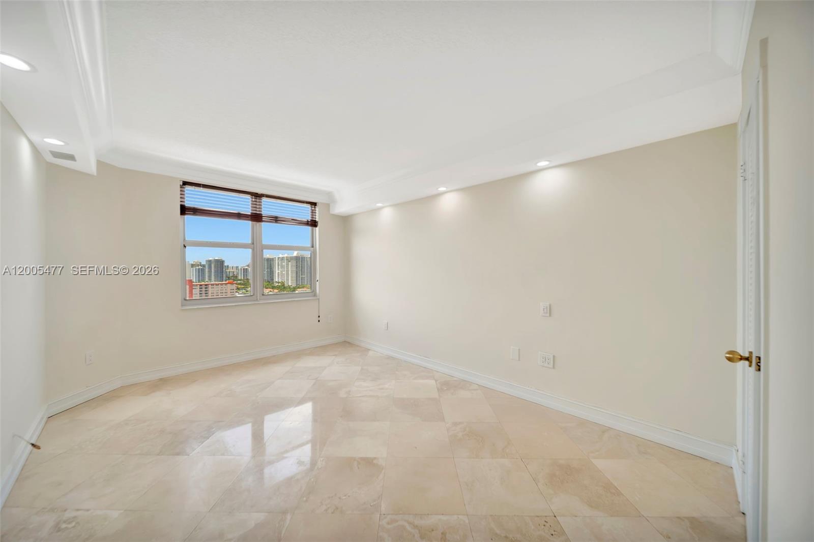 20A 1 / 2 870 sq. ft. $ 2026-04-21 0 Photo