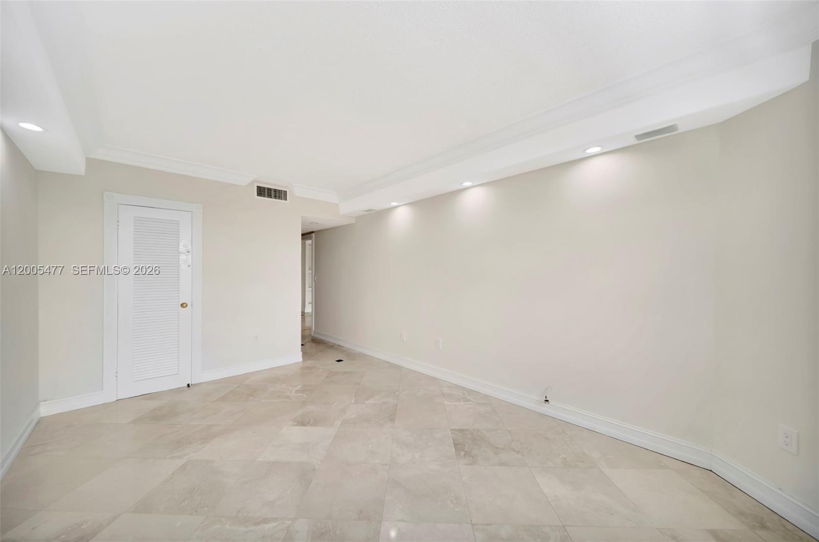 20A 1 / 2 870 sq. ft. $ 2026-04-21 0 Photo