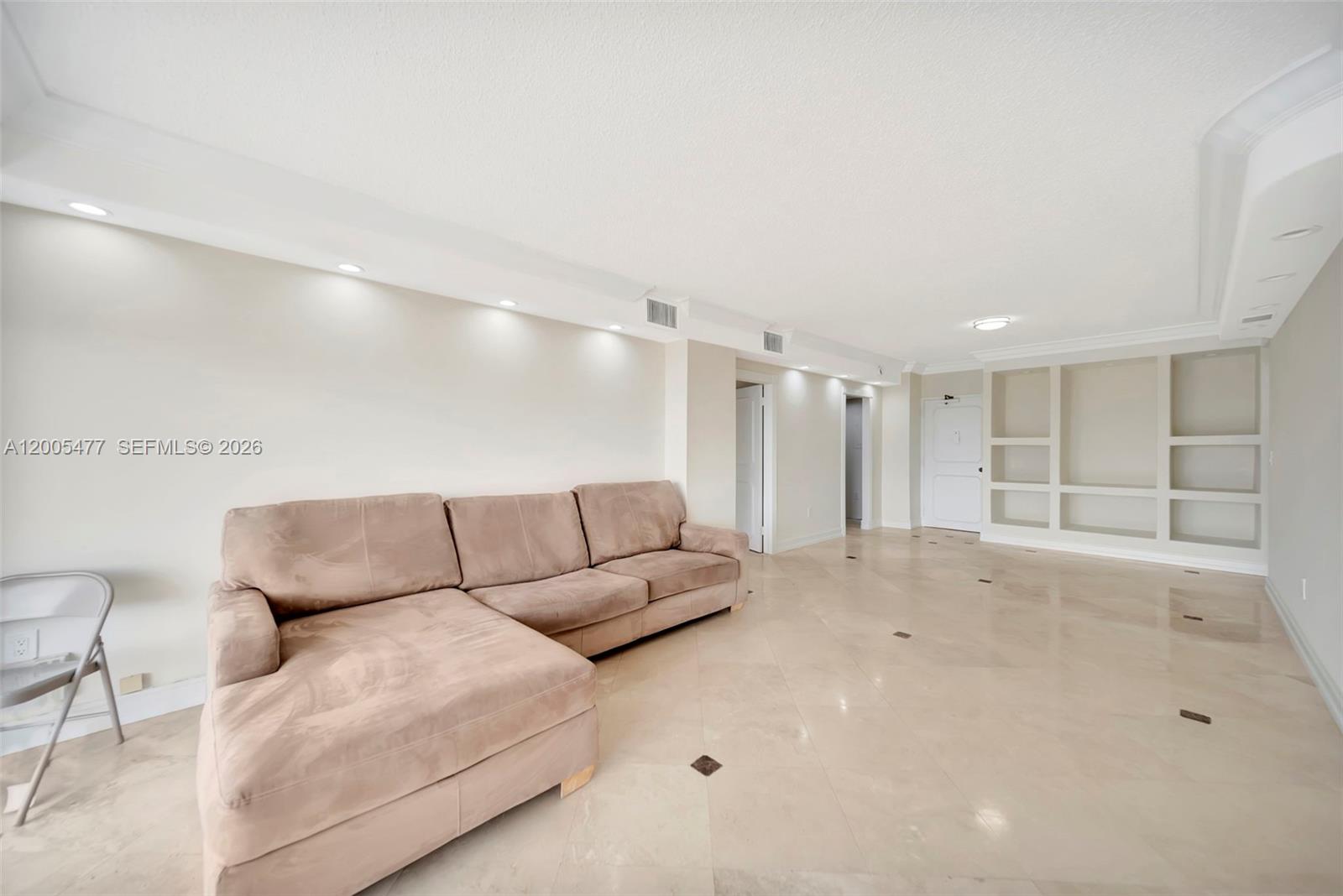 20A 1 / 2 870 sq. ft. $ 2026-04-21 0 Photo