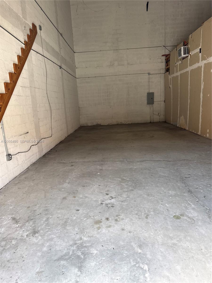 138  /   sq. ft. $ 2026-04-21 0 Photo