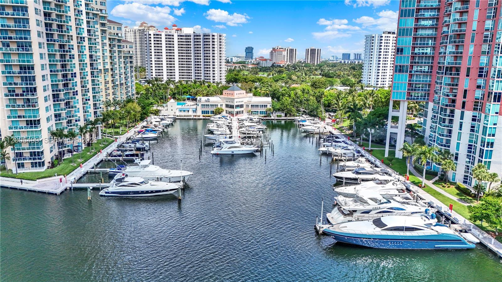 Photo of 3370 Hidden Bay Dr  #1702, Aventura, Florida, 33180 - 