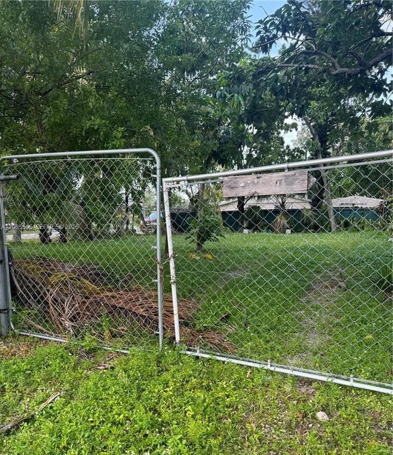See details / sq. ft. $ 2026-04-21 0 Photo