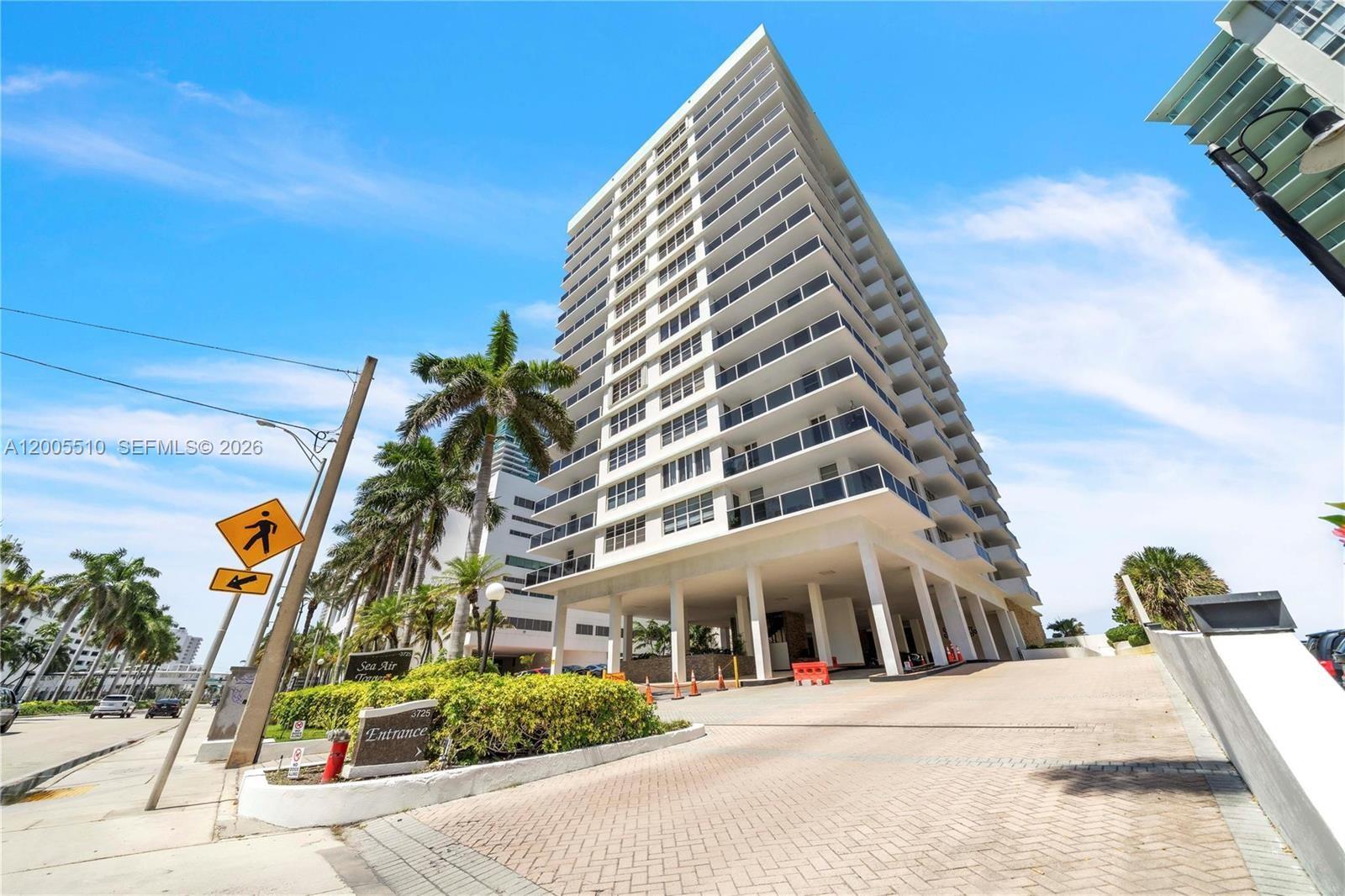 Photo of 3725 Ocean Dr  #1220, Hollywood, Florida, 33019 - 