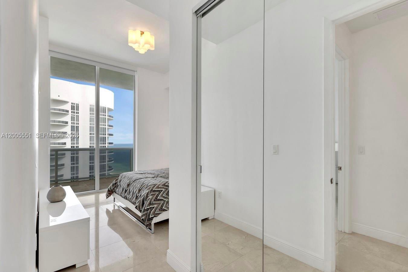 4002 3 / 4 1974 sq. ft. $ 2026-04-22 0 Photo