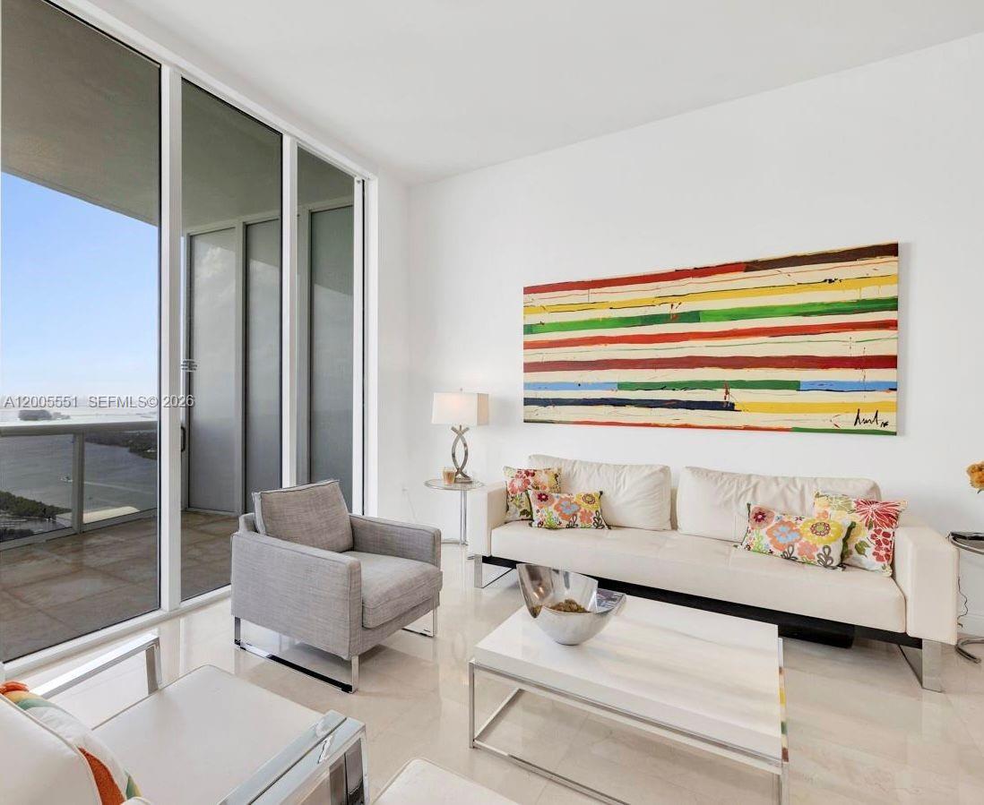 4002 3 / 4 1974 sq. ft. $ 2026-04-22 0 Photo