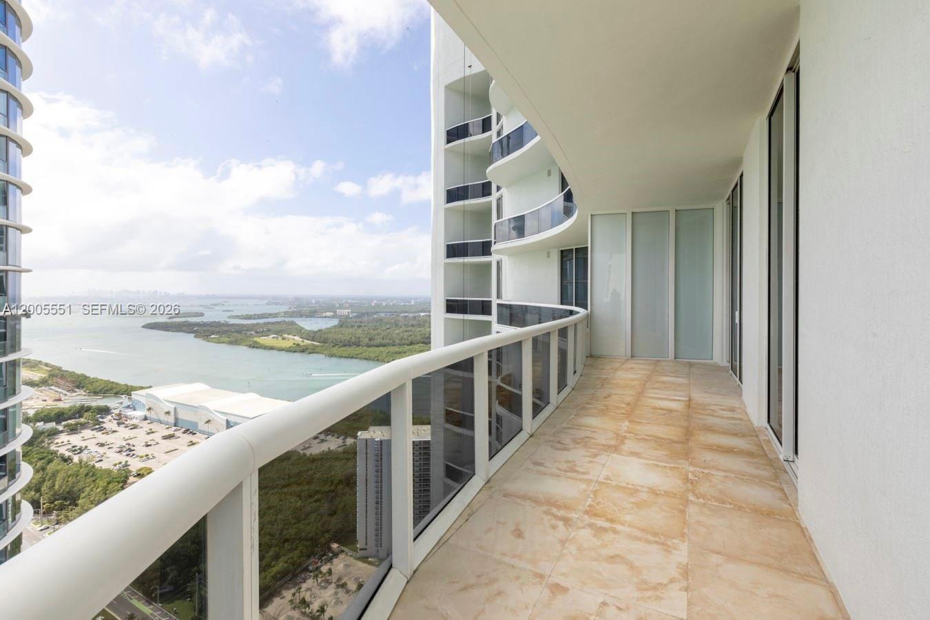 4002 3 / 4 1974 sq. ft. $ 2026-04-22 0 Photo