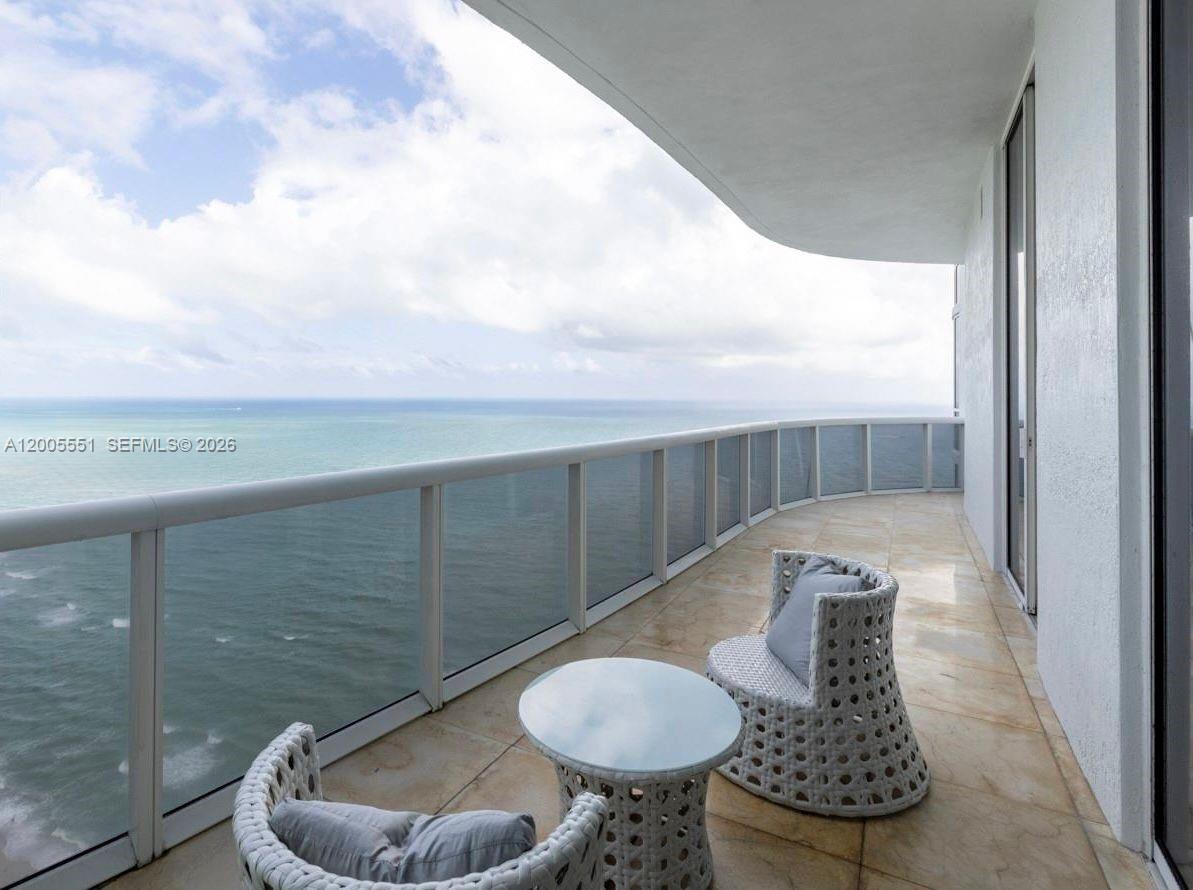 4002 3 / 4 1974 sq. ft. $ 2026-04-22 0 Photo