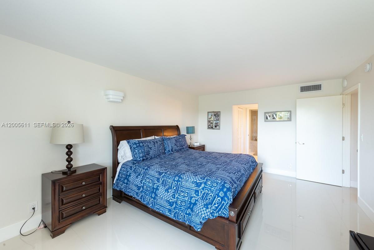 226 2 / 2 1521 sq. ft. $ 2026-04-22 0 Photo