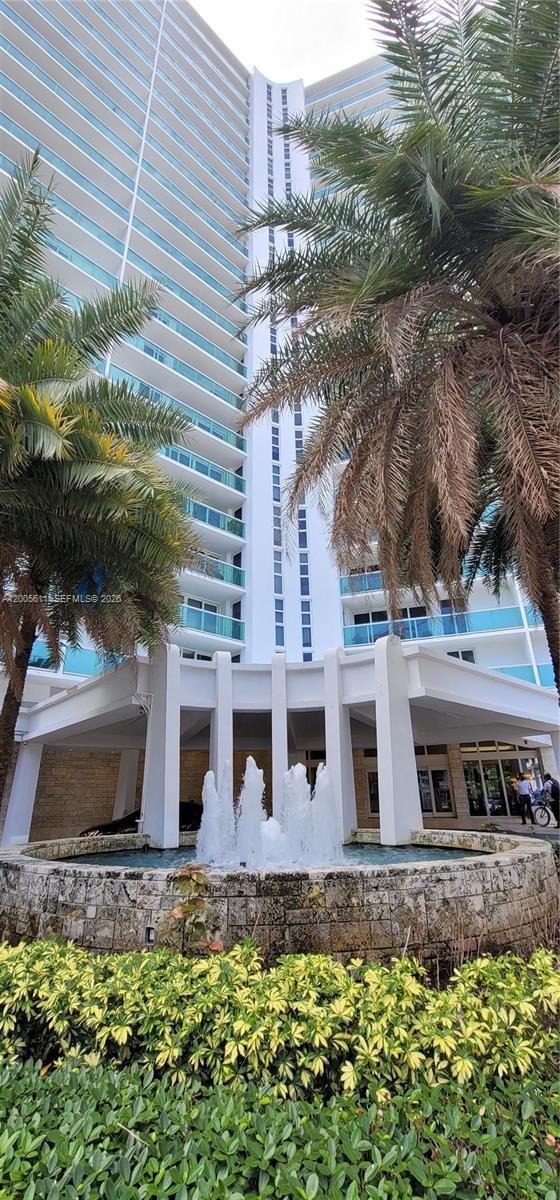226 2 / 2 1521 sq. ft. $ 2026-04-22 0 Photo