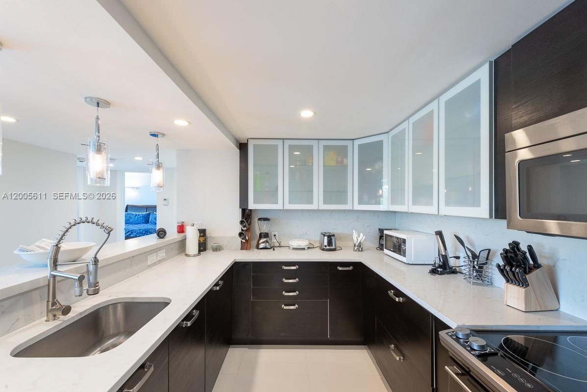 226 2 / 2 1521 sq. ft. $ 2026-04-22 0 Photo